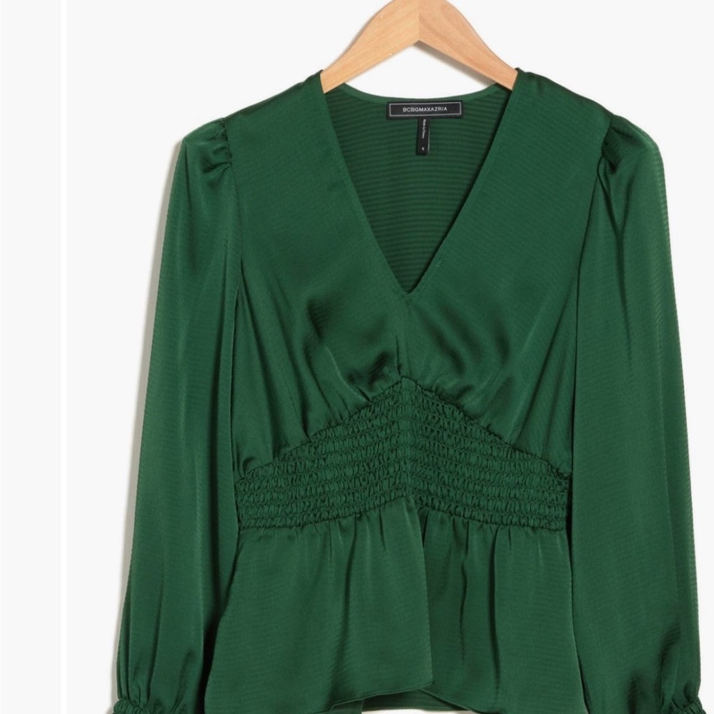 BCBGMazazria Elegant Green V-Neck Blouse - Picture 3 of 3